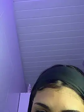 luluzinhax online show from September 2025 03:01:01 AM