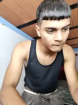 Zeusmagnos online show from October 2025 03:52:01 PM