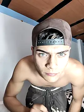 Zeusmagnos online show from October 2025 02:01:02 AM