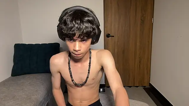 OopsAgain  online show from May 2026 11:21:02 PM