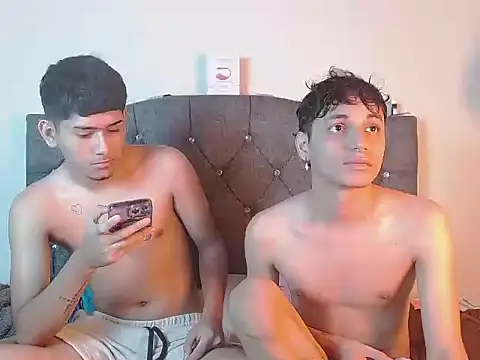 logan willyams  online show from October 2025 08:10:01 PM