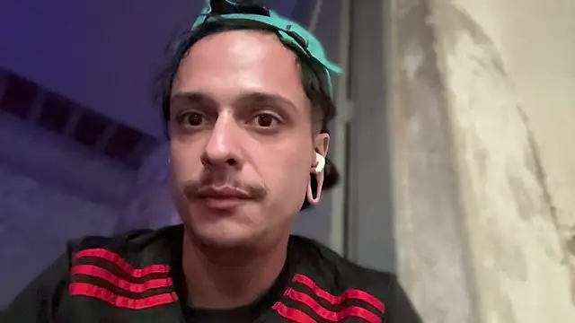 Snapshot of chrisalmeid_ chatting on July 2026 01:25:01 PM chrisalmeid online show from July 2026 01:25:01 PM