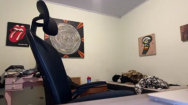 Snapshot of chrisalmeid_ chatting on August 2026 10:35:01 PM chrisalmeid online show from August 2026 10:35:01 PM