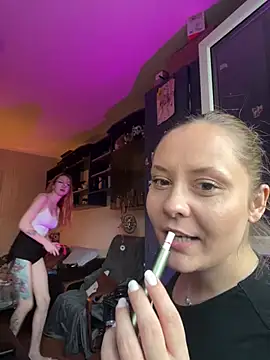 DaddysLittleSlutfox online show from June 2026 05:26:01 PM