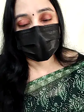 Monica cams online show from October 2025 03:34:01 PM