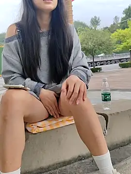 shaoshao-7758 online show from September 2025 12:47:02 AM