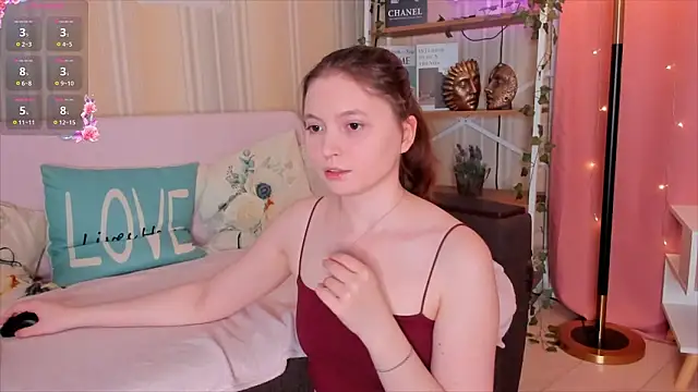 Ruminelle online show from March 2026 12:08:01 PM