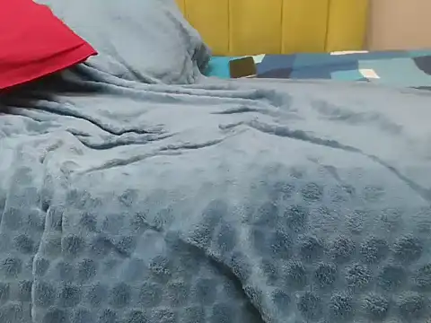 Snapshot of MissP11 chatting on December 2025 04:45:01 PM MissP11 online show from December 2025 04:45:01 PM