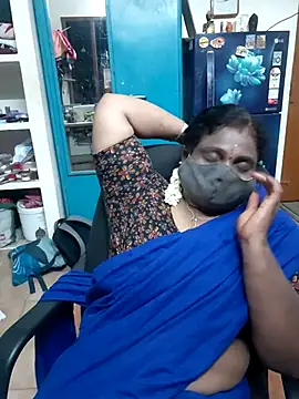 Snapshot of Tamil_Kavitha10 chatting on April 2026 09:08:01 PM Tamil Kavitha10 online show from April 2026 09:08:01 PM