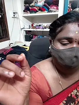 Snapshot of Tamil_Kavitha10 chatting on May 2026 06:25:02 PM Tamil Kavitha10 online show from May 2026 06:25:02 PM