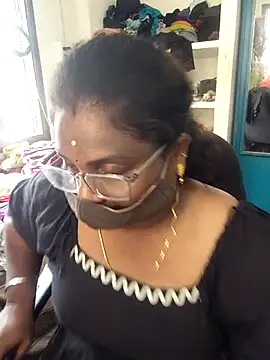 Snapshot of Tamil_Kavitha10 chatting on June 2026 06:46:01 AM Tamil Kavitha10 online show from June 2026 06:46:01 AM