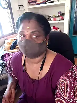 Snapshot of Tamil_Kavitha10 chatting on June 2026 05:49:02 AM Tamil Kavitha10 online show from June 2026 05:49:02 AM