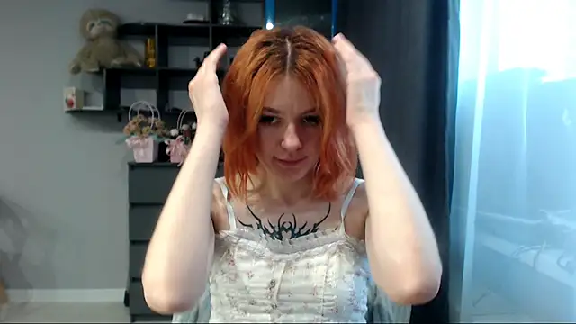   Elina   online show from September 2025 03:54:01 AM
