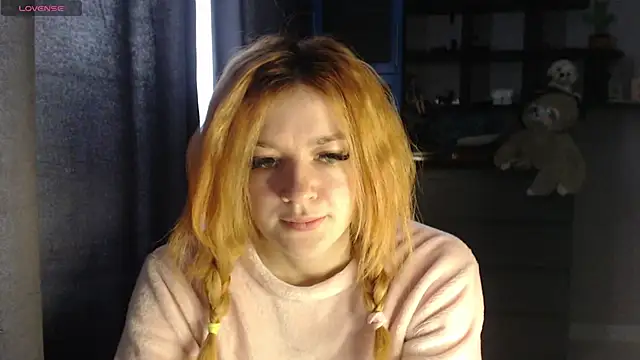  Elina   online show from October 2025 04:44:02 AM