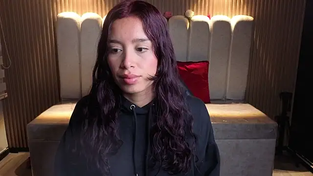 Snapshot of _Mia_Evans_1 chatting on May 2026 01:18:02 PM Mia Evans 1 online show from May 2026 01:18:02 PM