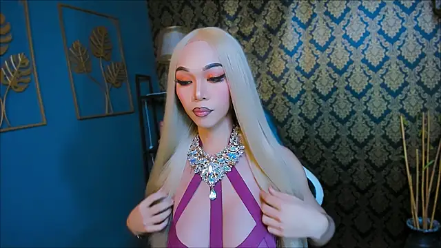 Snapshot of BelindaAbundance chatting on November 2025 03:13:02 PM BelindaAbundance online show from November 2025 03:13:02 PM