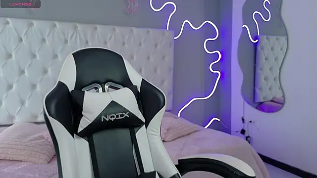 Emma visconti online show from September 2025 12:41:02 PM