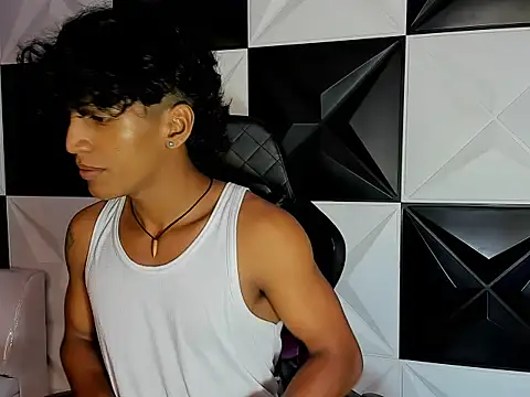 bull cam online show from September 2025 07:15:02 PM