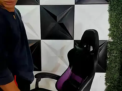 bull cam online show from September 2025 08:00:02 PM