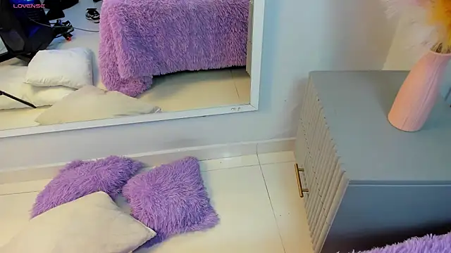 Mia Valentine  online show from February 2026 08:07:02 PM