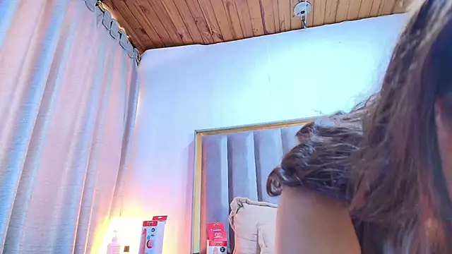 Snapshot of maraa_X chatting on April 2026 05:39:02 PM maraa X online show from April 2026 05:39:02 PM
