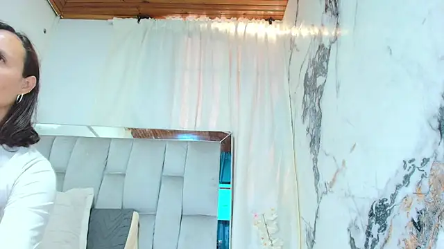 Snapshot of maraa_X chatting on April 2026 12:14:02 PM maraa X online show from April 2026 12:14:02 PM