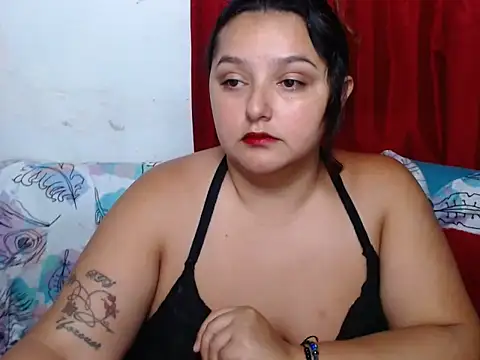 KeilyHall online show from December 2025 03:57:01 AM