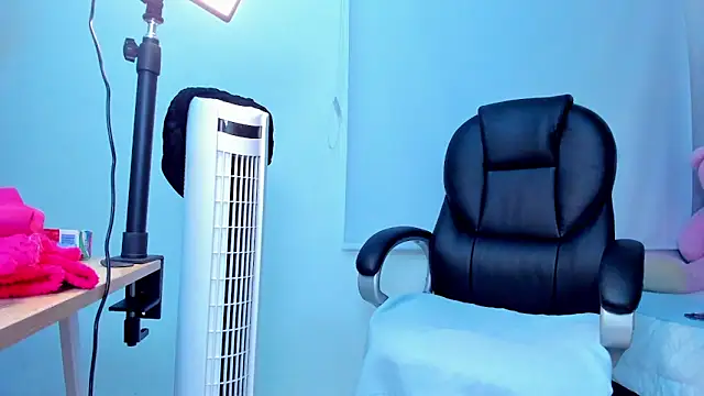 kate lua online show from October 2025 11:51:02 AM