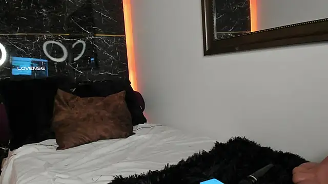 Snapshot of charlotte_line chatting on October 2025 06:34:01 PM charlotte line online show from October 2025 06:34:01 PM