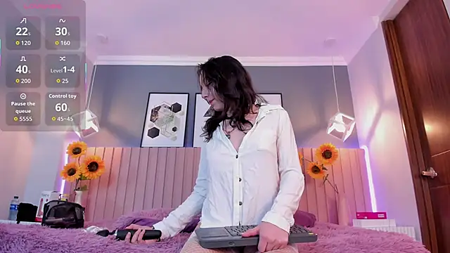 Nina Ford online show from February 2026 03:11:01 AM