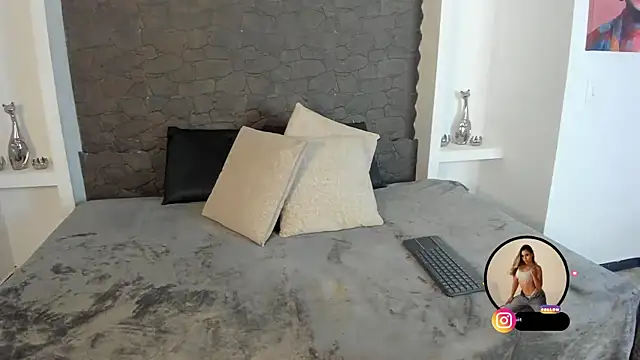 aby smiith  online show from November 2025 07:36:01 PM