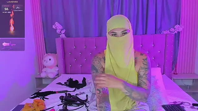 Nayla-Mouna online show from April 2026 07:20:01 AM