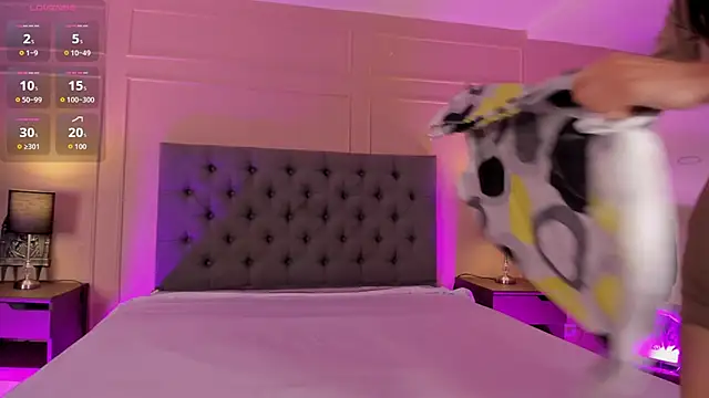 ALICESANDOVAL online show from November 2025 11:31:02 AM