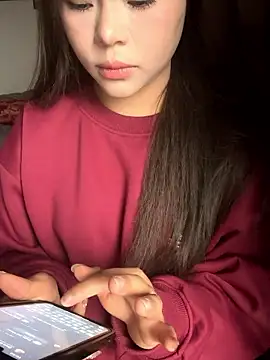 SarahBeii online show from January 2026 04:15:01 AM