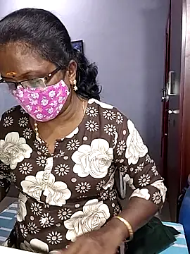 Snapshot of umashreetamil chatting on January 2026 06:12:02 PM umashreetamil online show from January 2026 06:12:02 PM