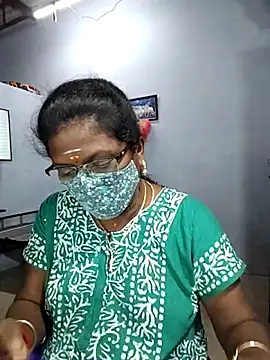 Snapshot of umashreetamil chatting on February 2026 04:08:01 PM umashreetamil online show from February 2026 04:08:01 PM