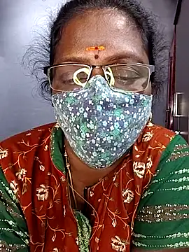 Snapshot of umashreetamil chatting on February 2026 02:47:02 PM umashreetamil online show from February 2026 02:47:02 PM