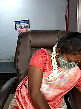 Snapshot of umashreetamil chatting on March 2026 04:13:01 PM umashreetamil online show from March 2026 04:13:01 PM