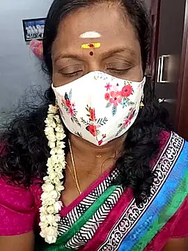 Snapshot of umashreetamil chatting on March 2026 02:28:02 AM umashreetamil online show from March 2026 02:28:02 AM