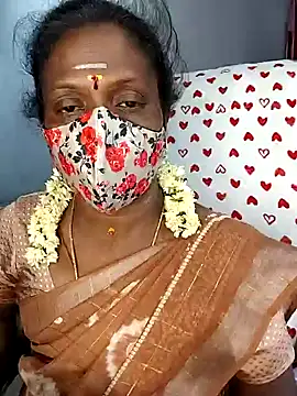 Snapshot of umashreetamil chatting on April 2026 07:28:01 AM umashreetamil online show from April 2026 07:28:01 AM