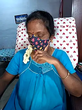 Snapshot of umashreetamil chatting on April 2026 05:17:01 PM umashreetamil online show from April 2026 05:17:01 PM