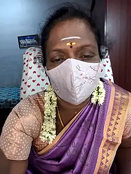 Snapshot of umashreetamil chatting on April 2026 05:46:01 AM umashreetamil online show from April 2026 05:46:01 AM