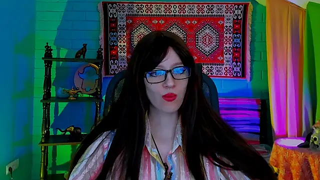 Snapshot of AliceWelch_ chatting on October 2025 08:13:02 AM AliceWelch online show from October 2025 08:13:02 AM