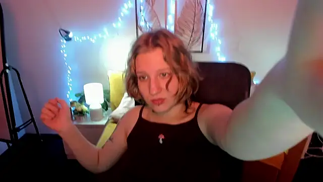 Snapshot of Hailey_Foxy chatting on October 2025 08:58:02 AM Hailey Foxy online show from October 2025 08:58:02 AM