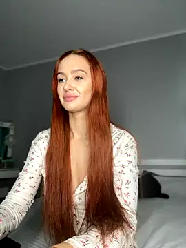 LittleFox    online show from October 2025 06:35:02 AM