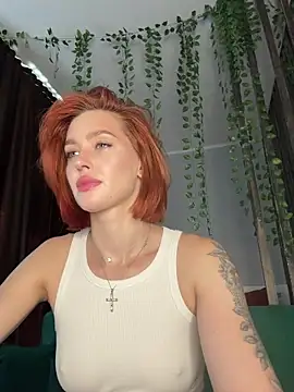 Snapshot of LittleFox___ chatting on July 2026 05:53:02 AM LittleFox online show from July 2026 05:53:02 AM