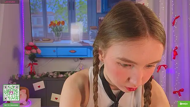 ElfredaTupy online show from March 2026 07:09:01 PM