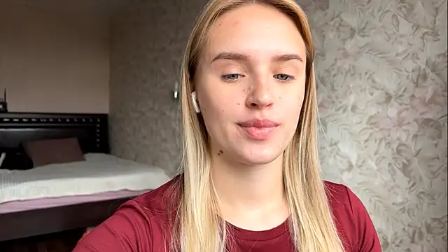 Snapshot of ElisabetLorney chatting on September 2025 08:07:01 AM ElisabetLorney online show from September 2025 08:07:01 AM