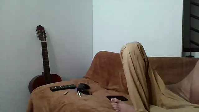 Alejandro92 cali online show from June 2026 03:00:02 AM