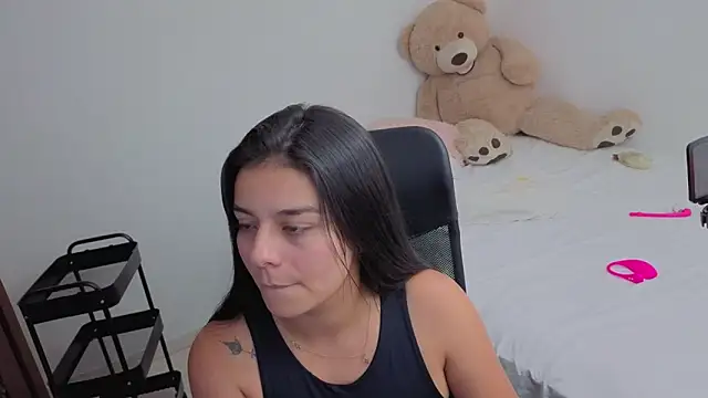 valerihouse online show from February 2026 12:51:02 AM